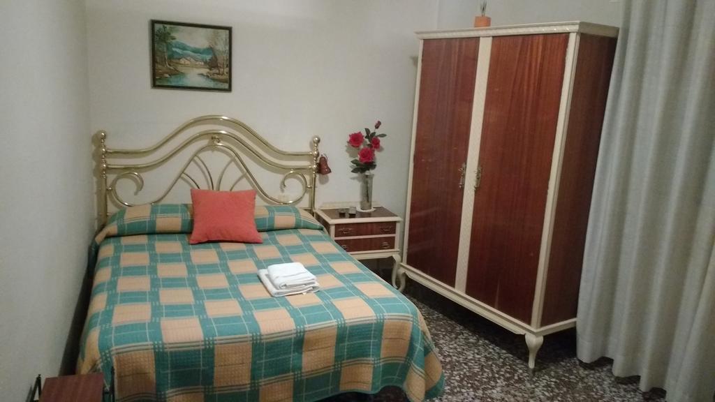 Pension Lacasta Zaragoza Ngoại thất bức ảnh
